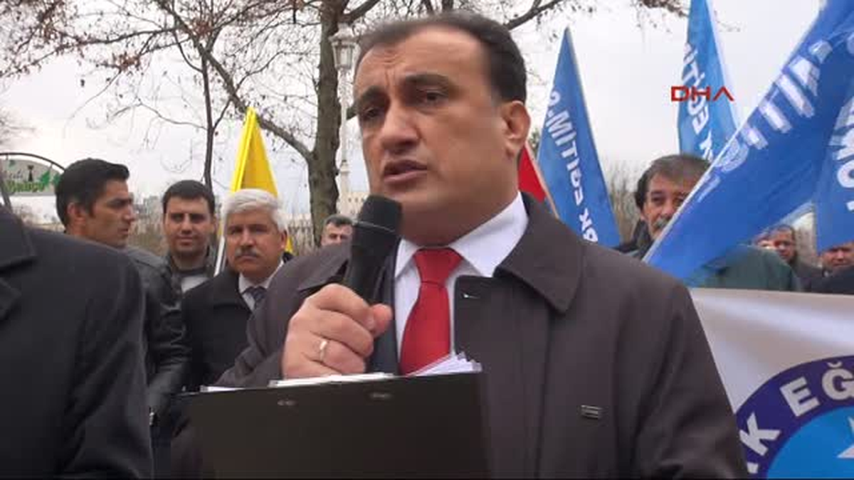 Gaziantep\'te Eğitimcilerden Protesto