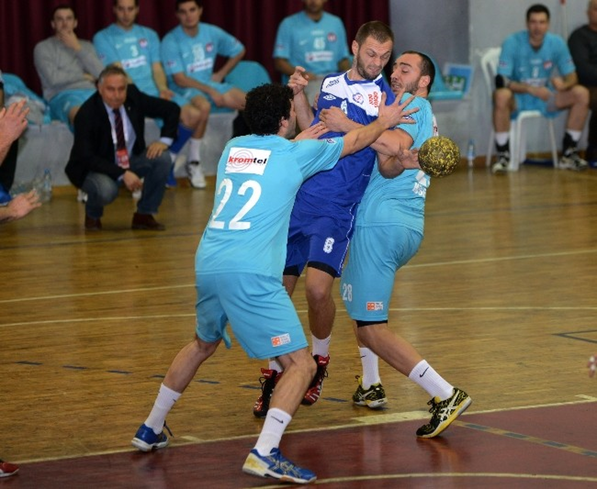 Hentbolda Yeditepe, Mersin\'i 36-31 Yendi