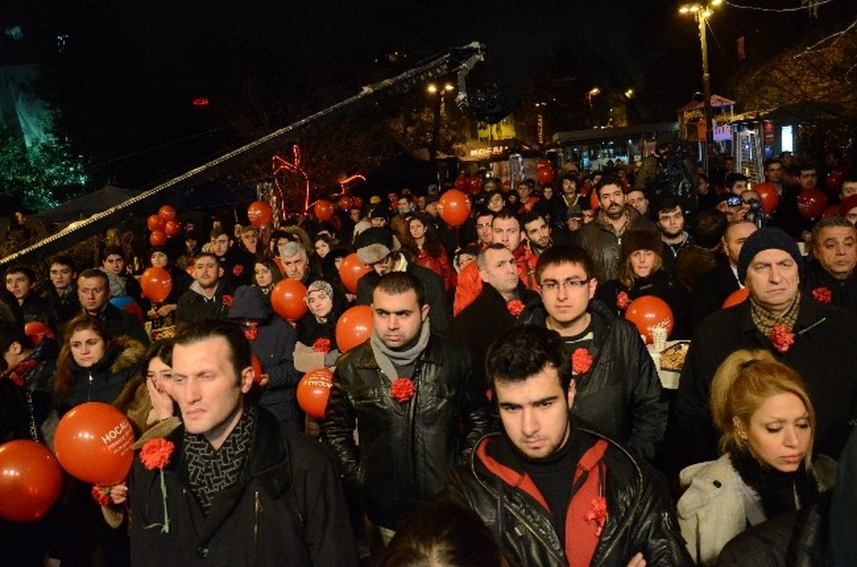 Hocalı Katliamında Ölenler Ortaköy\'de Anıldı