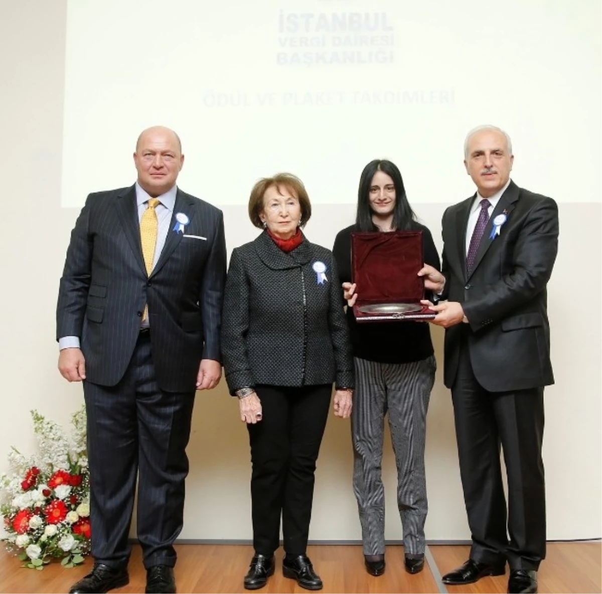 Koç Holding\'e Vergi Şampiyonluğu Ödülü