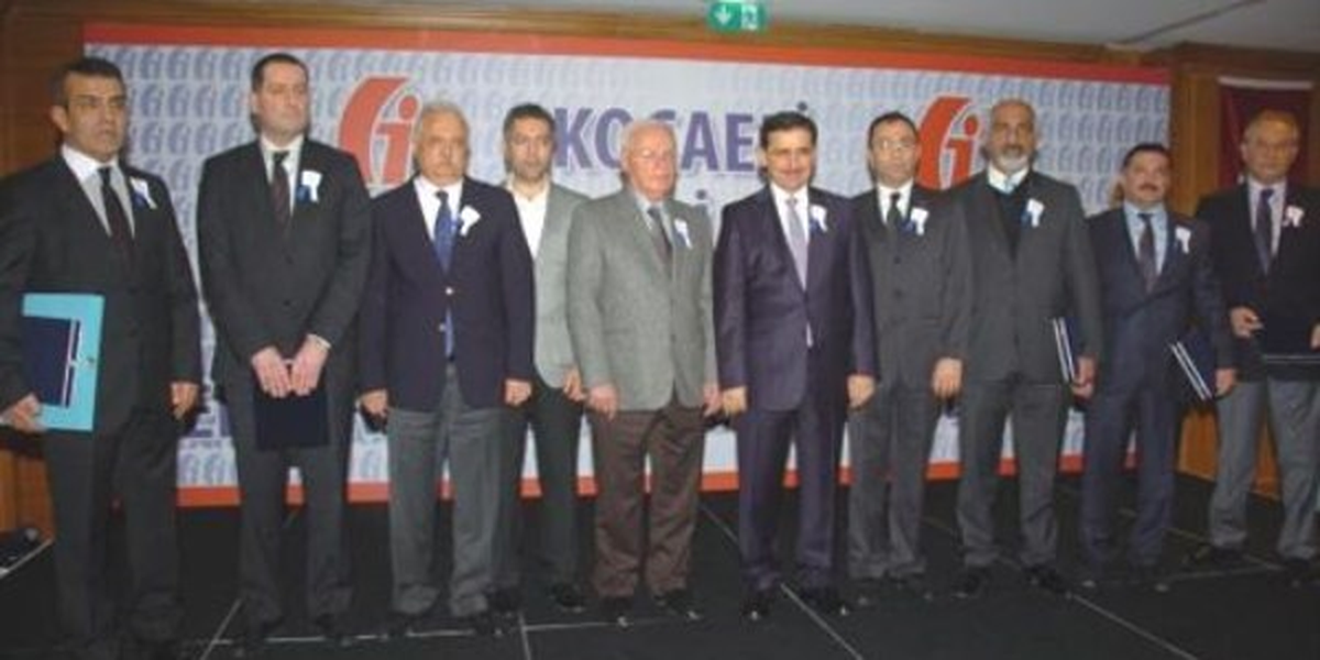 Kocaeli\'de Vergi Rekortmenleri Plaketle Ödüllendirildi