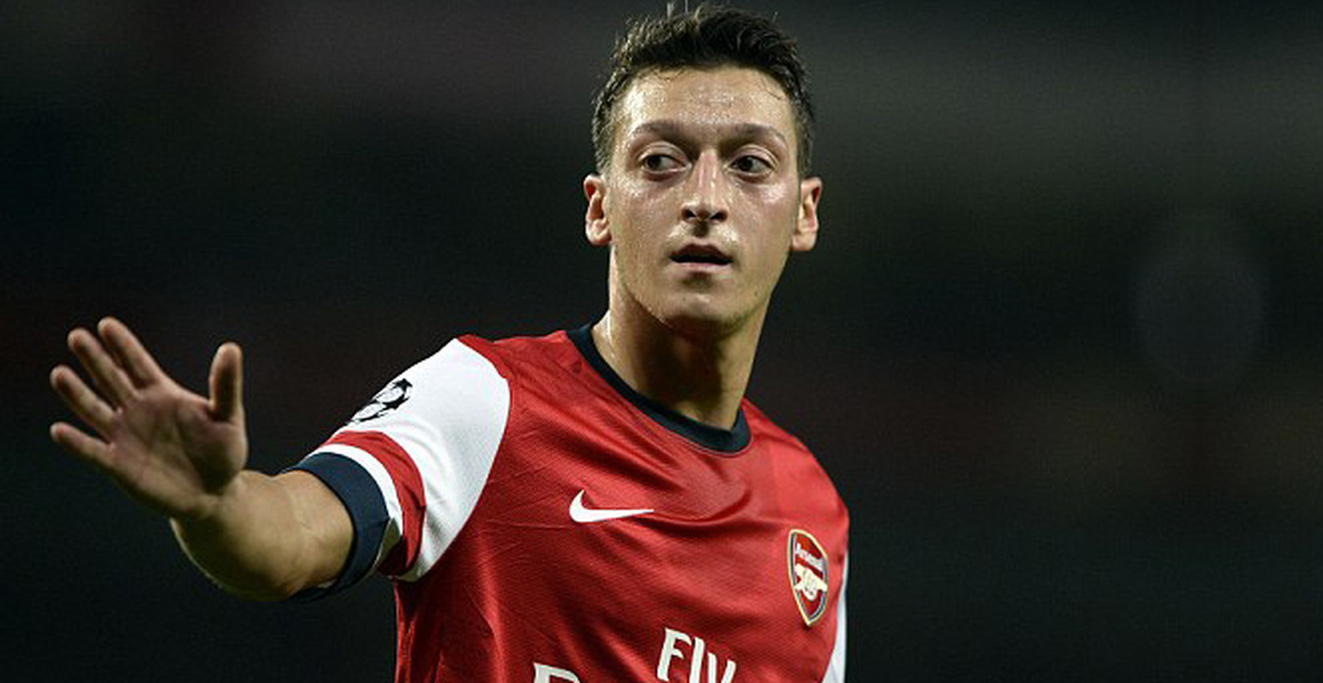 Mesut Özil\'in Adı Trafik Kazasına Karıştı