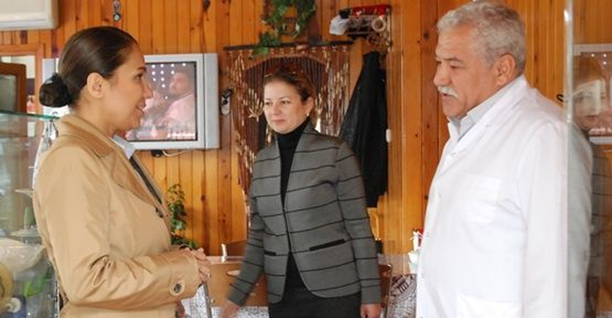 Milletvekili Enç, Muratpaşa\'da Esnaf ve Muhtarlarla Biraraya Geldi