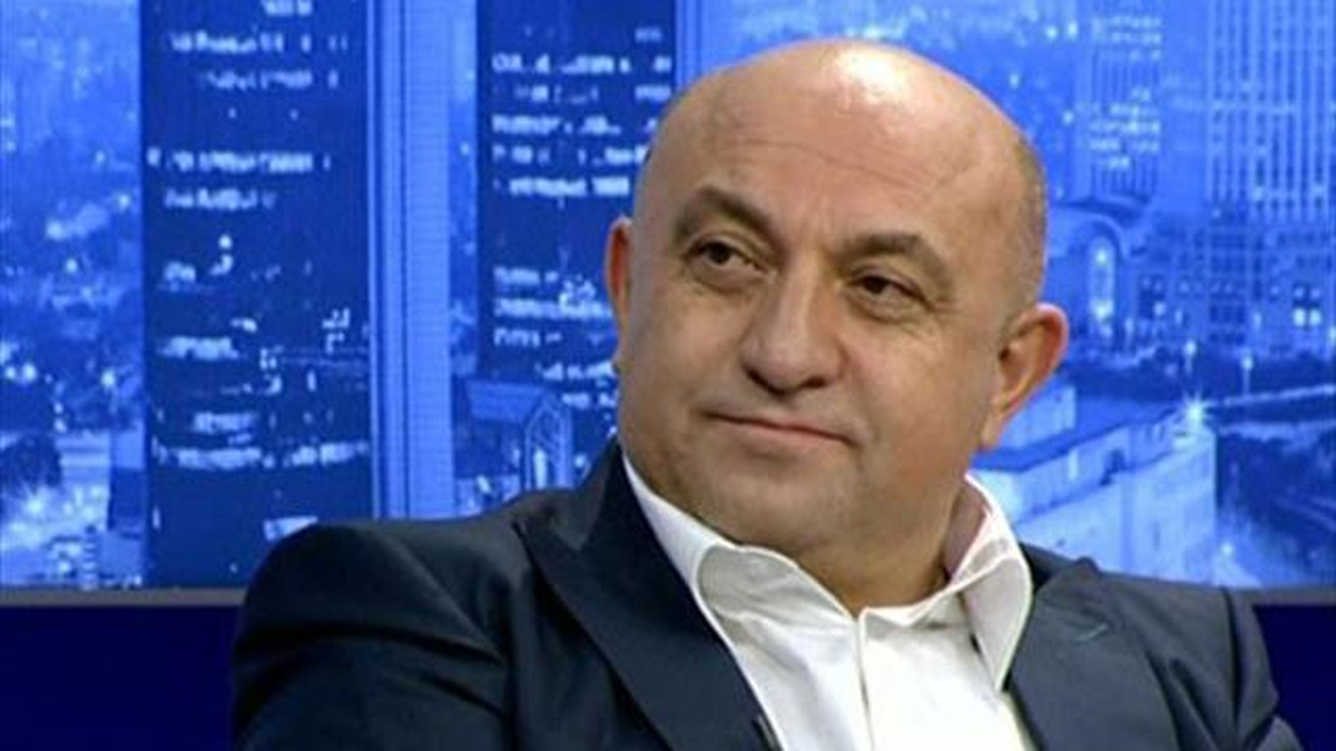 Sinan Engin\'den Melo Dansı!