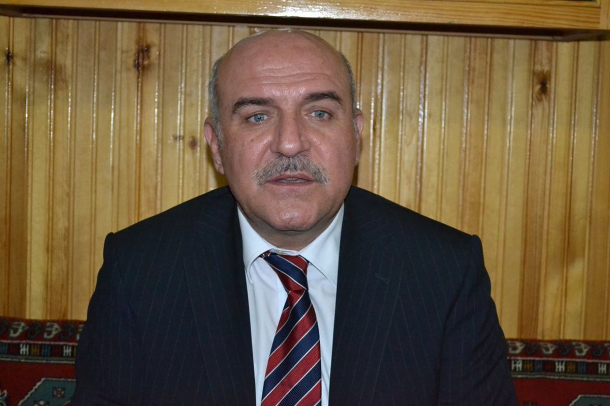 Şırnak Valisi İpek\'ten, Dr. Şerifoğlu\'na Başarı Belgesi