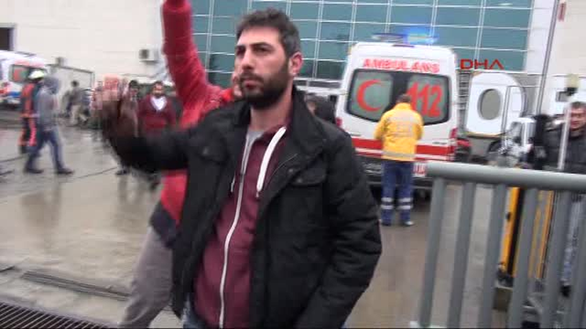 Stüdyoda Çekim Sırasında Çökme Stüdyoda Çekim Sırasında Çökme : 15 Yaralı
