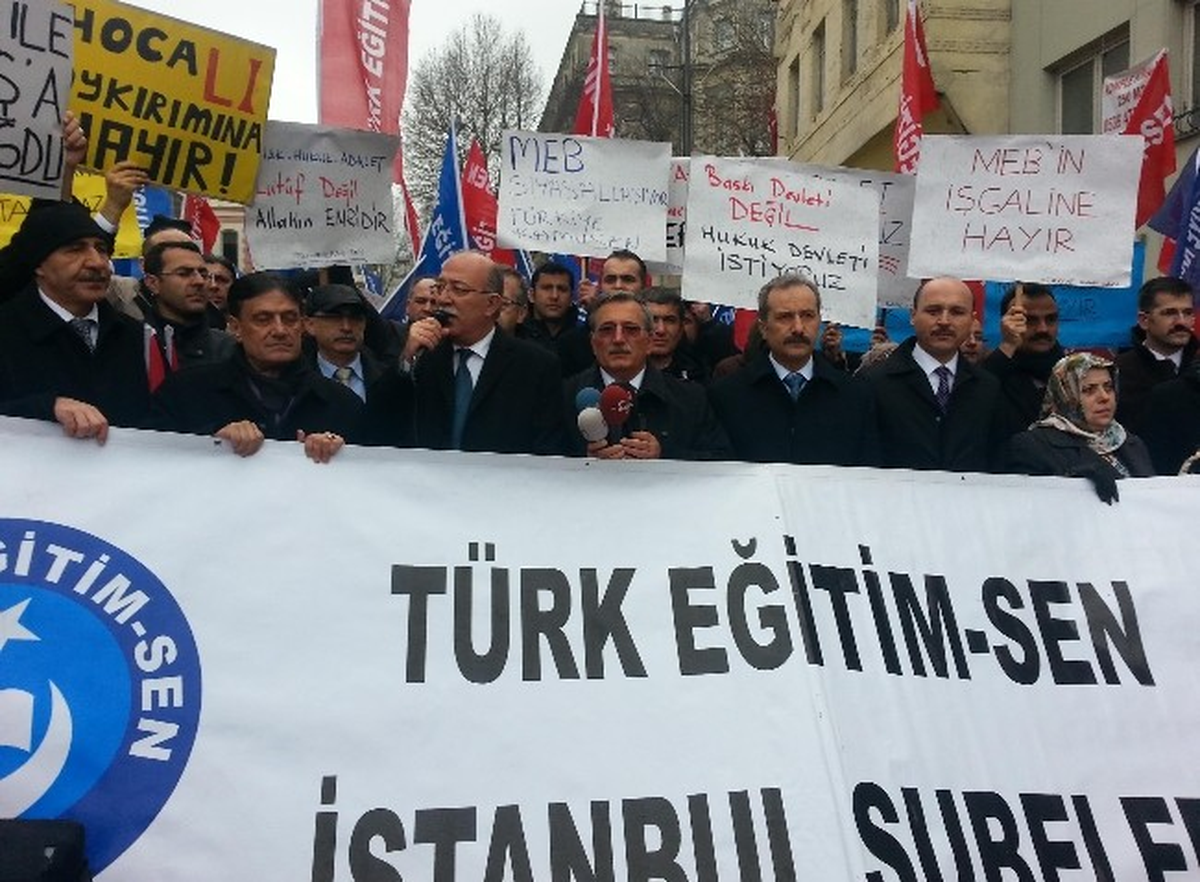 Türk Eğitim-Sen\'den MEB Tasarısına Protesto