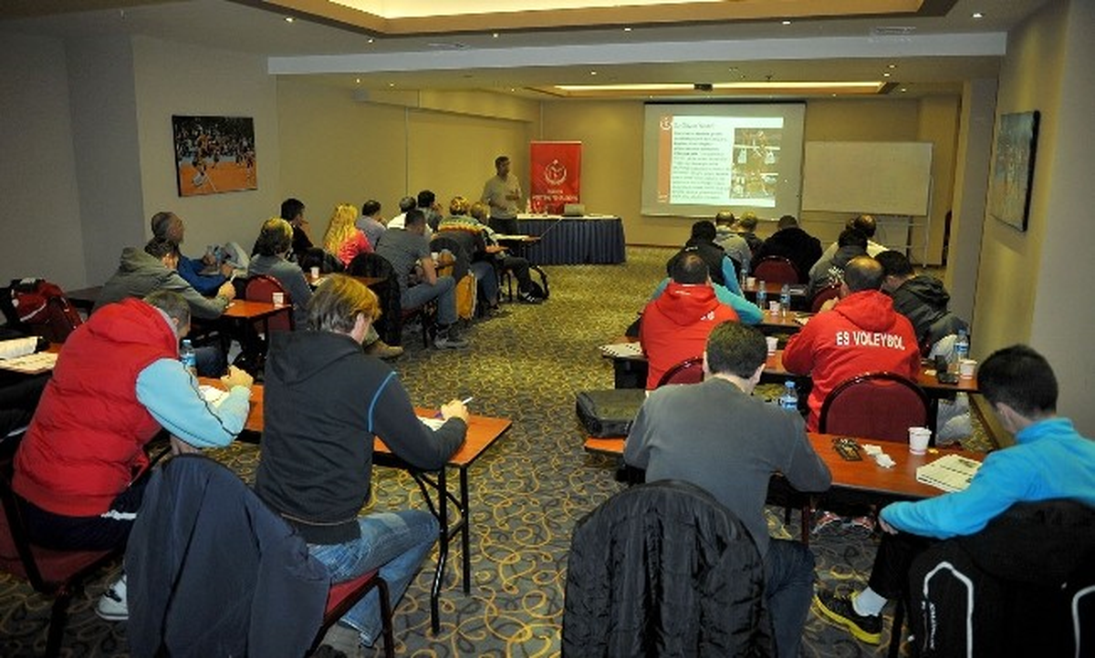Tvf 4. Kademe Başantrenör Kursu Devam Ediyor