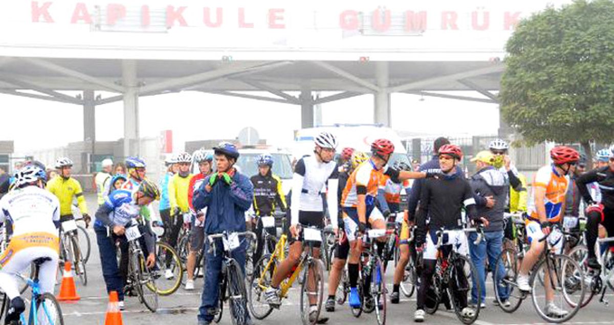 Cumhuriyet Kupası Bisiklet Yarışına 43 Sporcu Katıldı