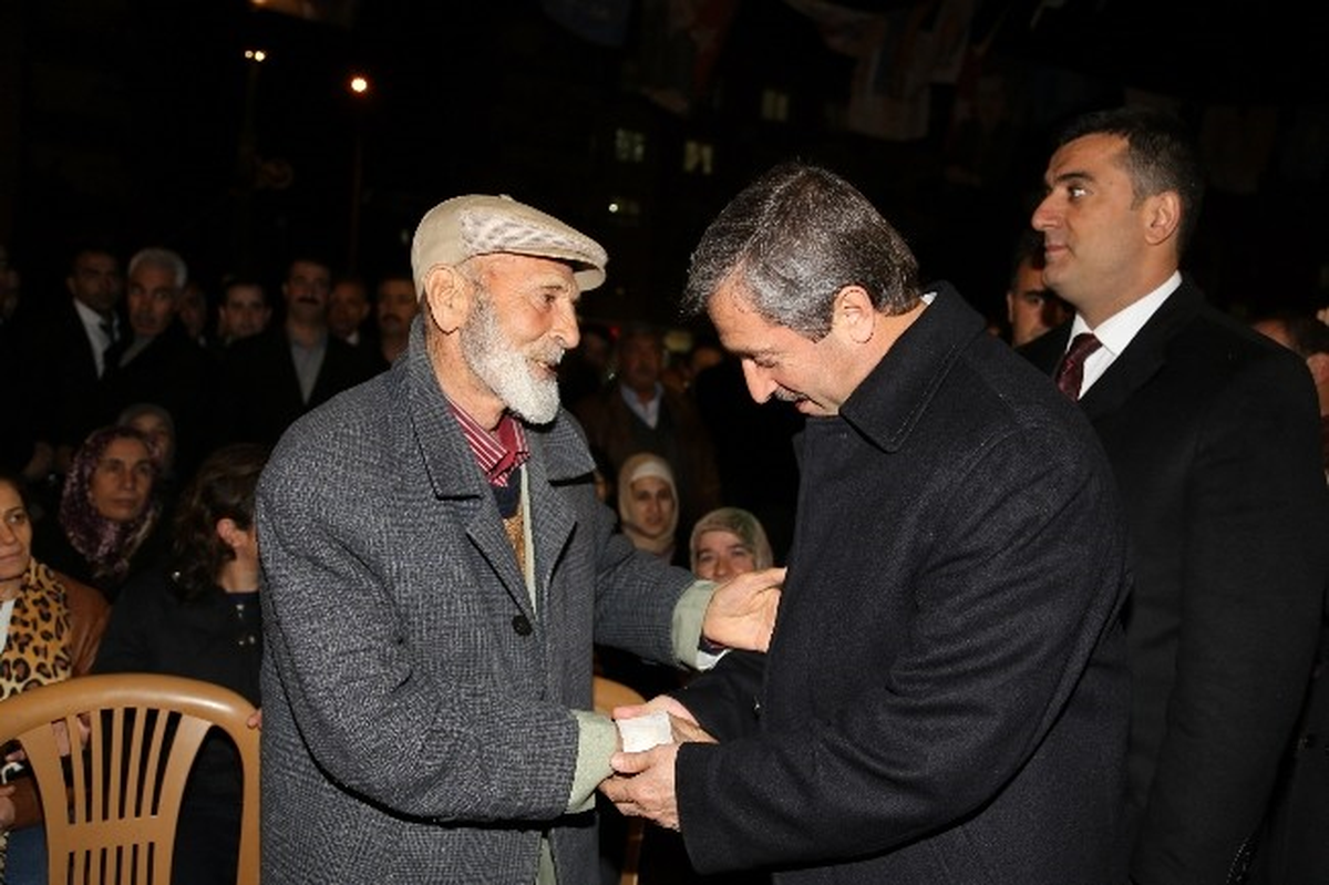 AK Parti, Şahinbey\'de İkinci SKM\'yi Açtı