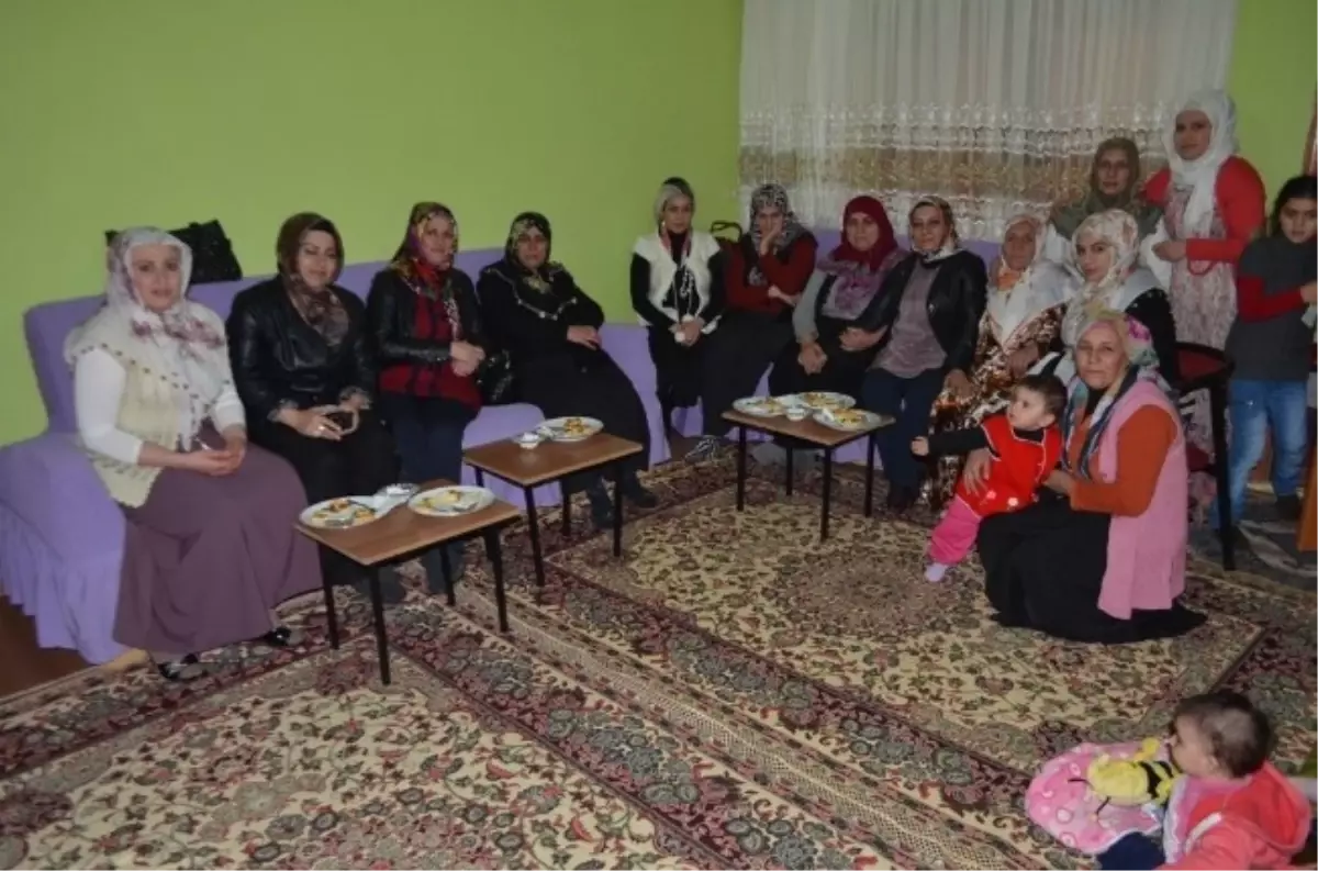 AK Parti\'li Özgökçe\'ye Büyük Destek