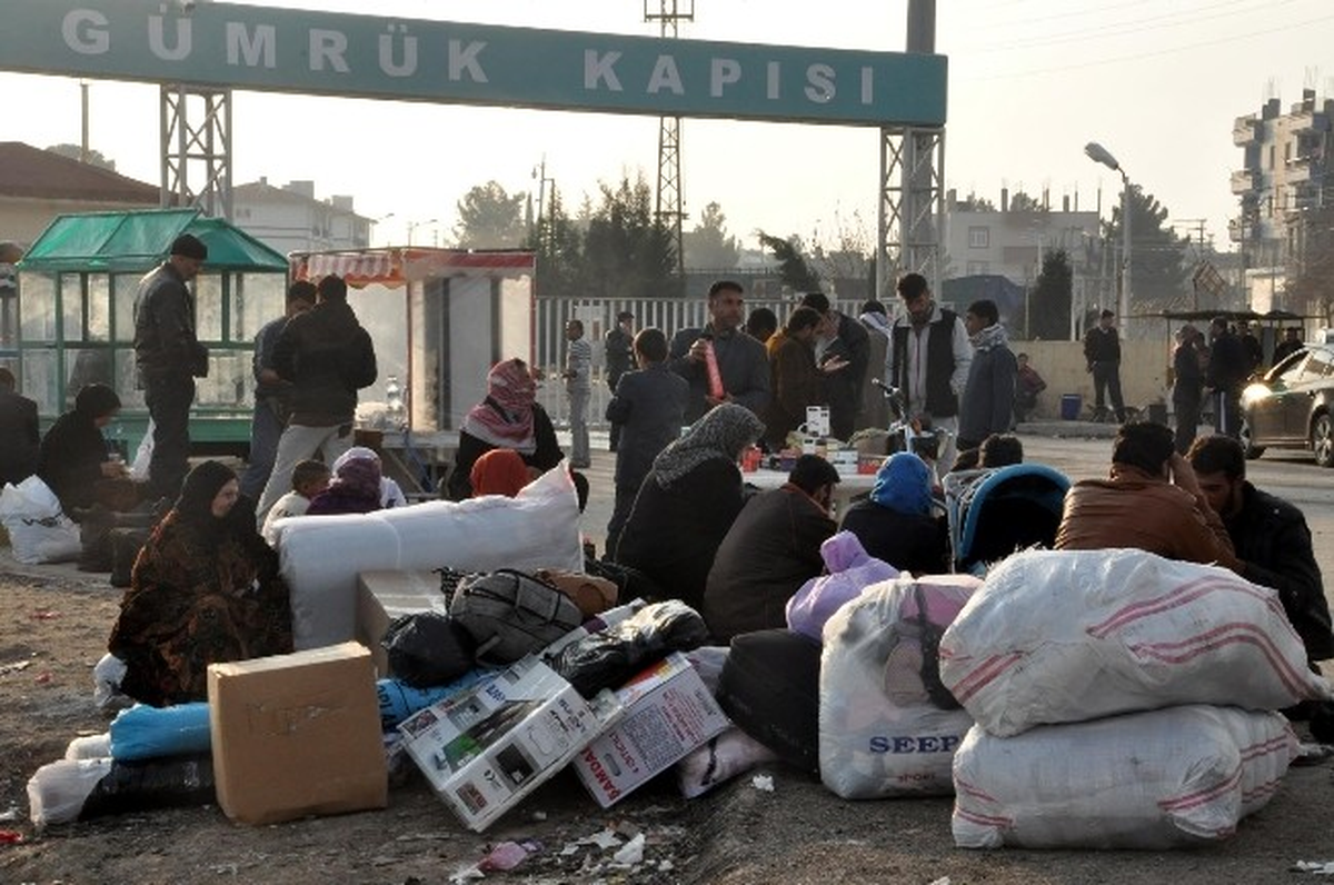 Akçakale Gümrük Kapısı\'nın kapatılması -