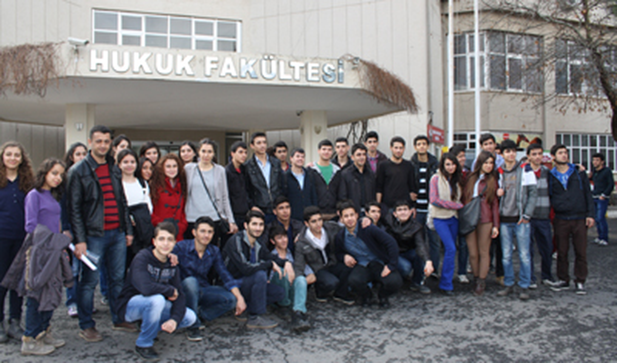 Anadolu Lisesi Öğrencileri Dicle Üniversitesini Gezdi