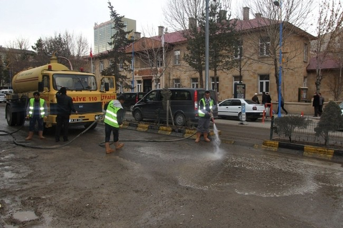 Bayburt\'ta Bahar Temizliği Erken Başladı