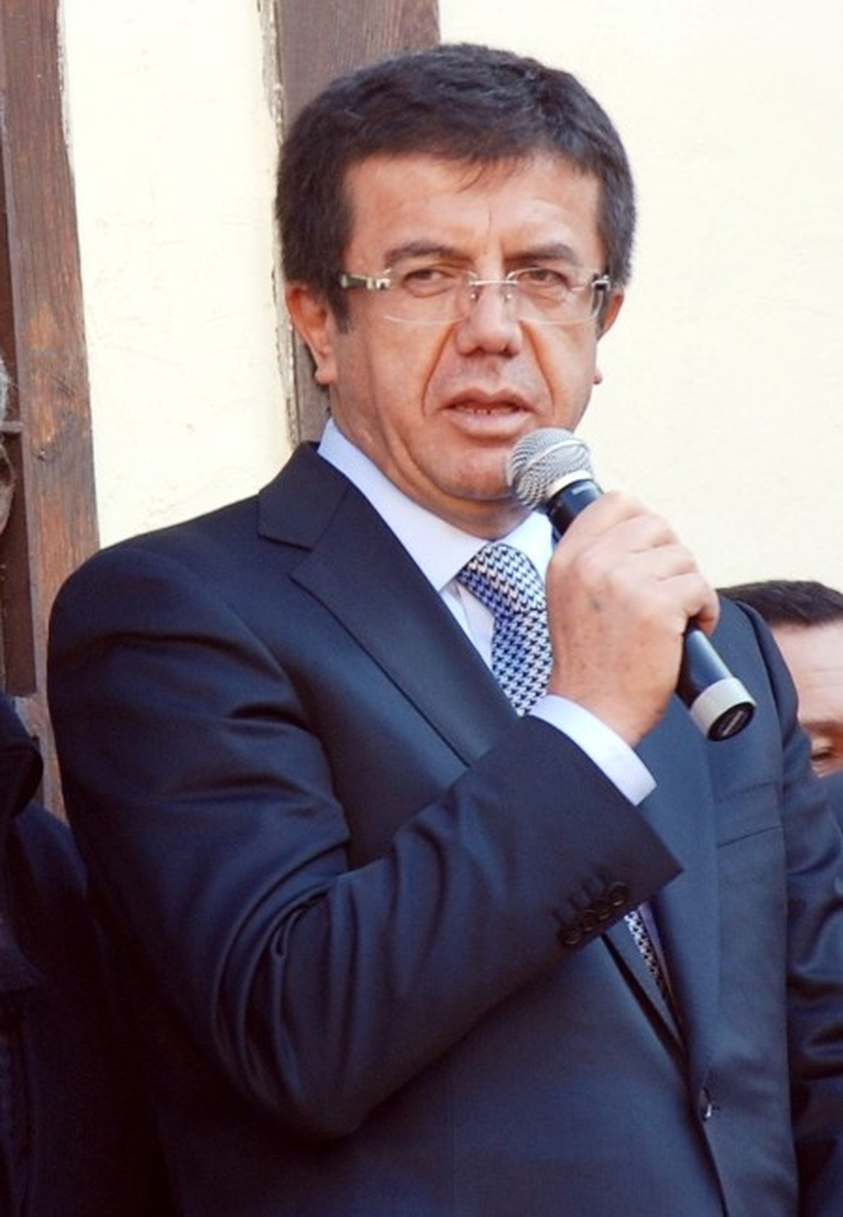 Bakan Zeybekci: Ar-Ge İçin Daha Çok Kaynak Ayırmalıyız (2)
