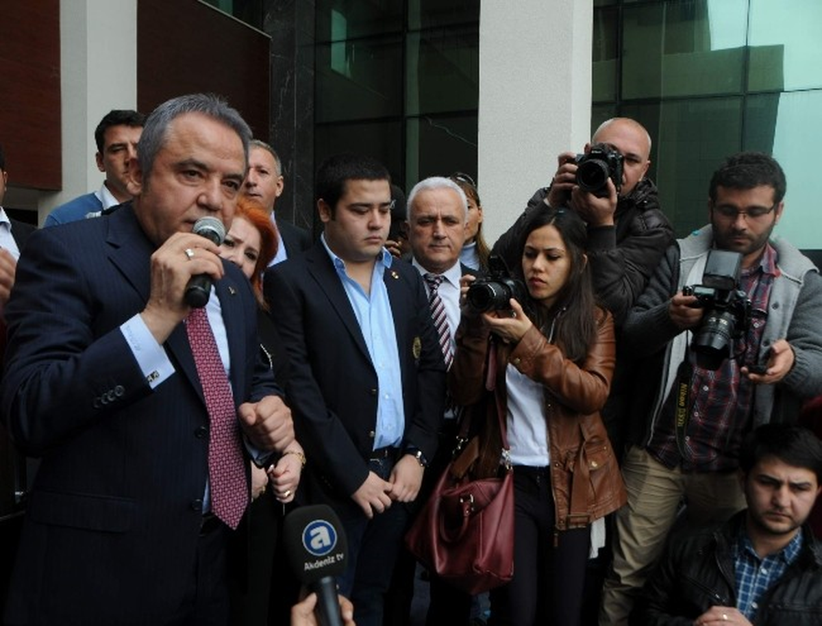 Başkan Böcek Antalya Güçbirliği Platformu Üyeleriyle Buluştu