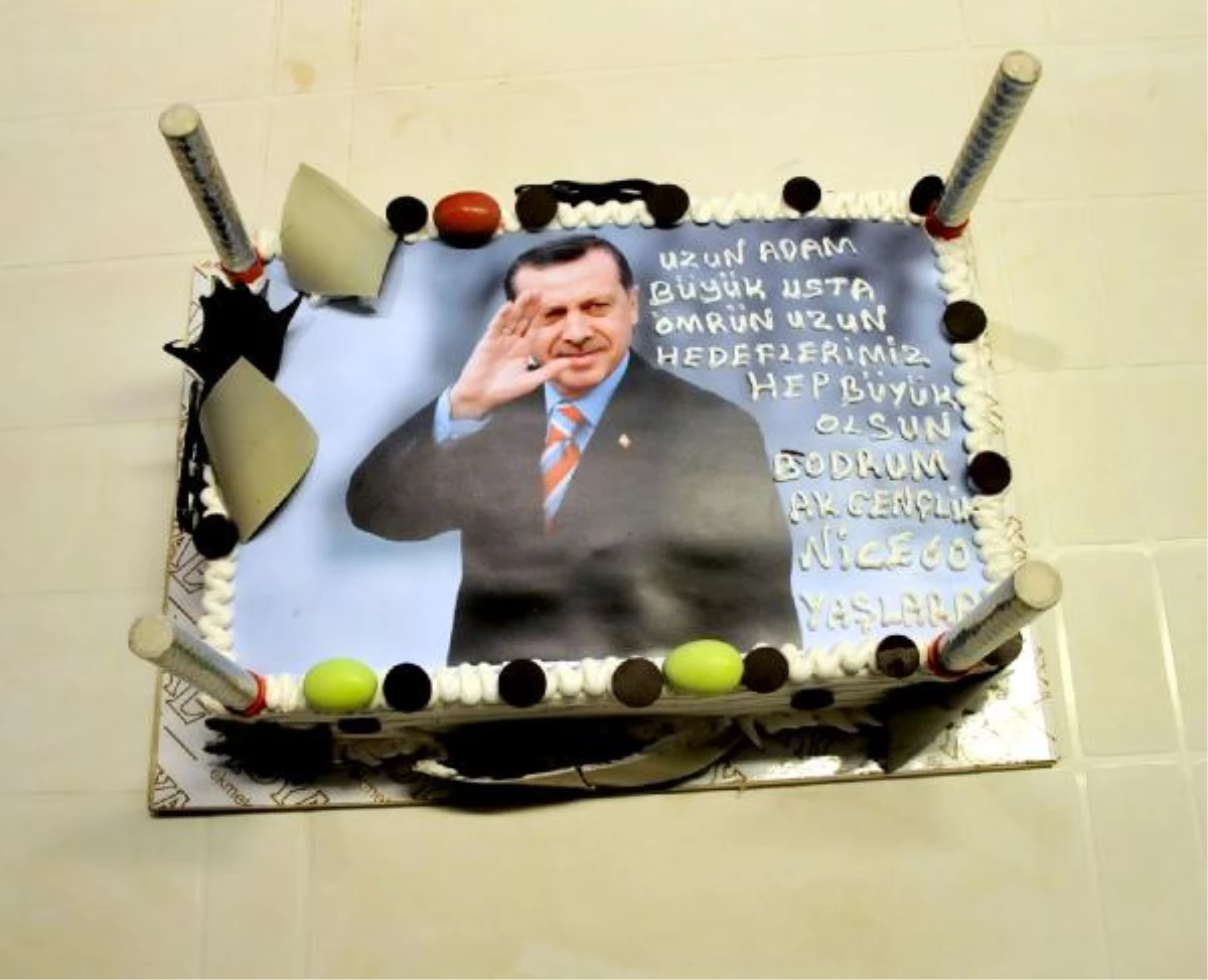 Bodrum\'da Başbakan Erdoğan\'ın Doğum Günü Kutlandı