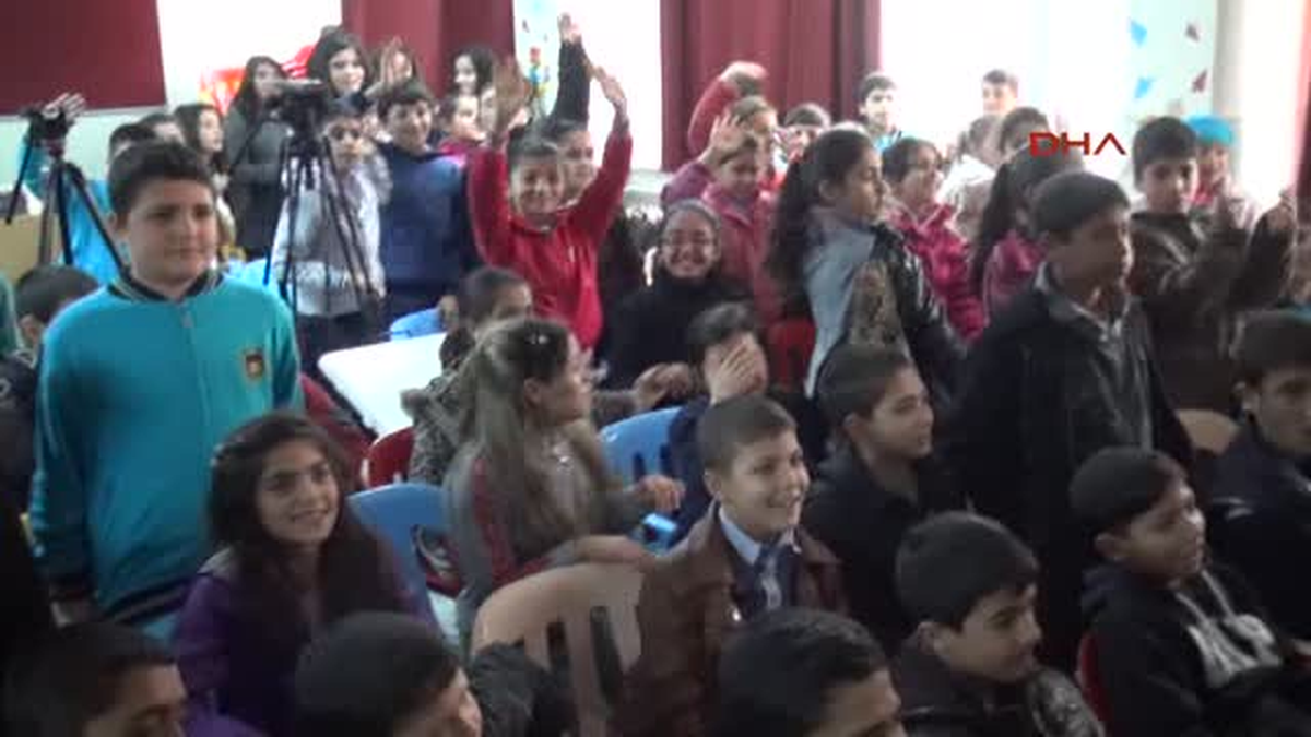 Bursa\'da Okulda Şenlik Var