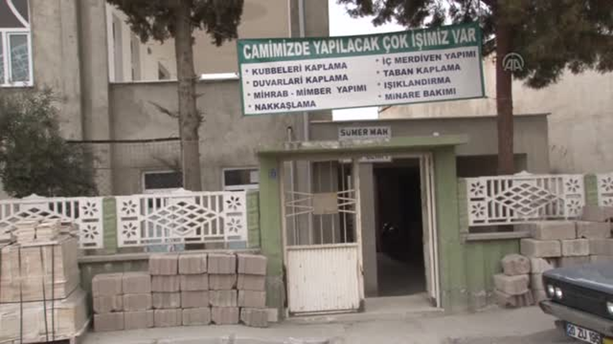 Denizli\'de Camide Nakkaş İşlemesi Yapan Kişi Düşerek Öldü
