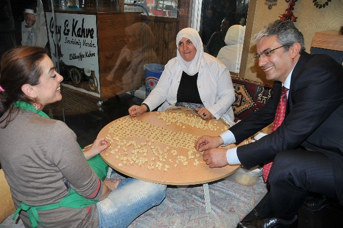 CHP\'li Akpınar\'dan Karşıyaka\'ya Festival Müjdesi