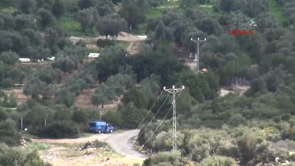 CHP\'li İl Genel Meclisi Üyelerinden, Tartışılan Villalarda Protesto