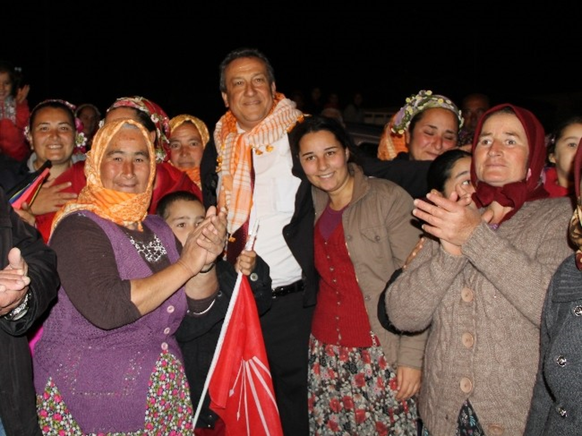 CHP\'li Tosun: Dikili\'de Yüzler Gülecek