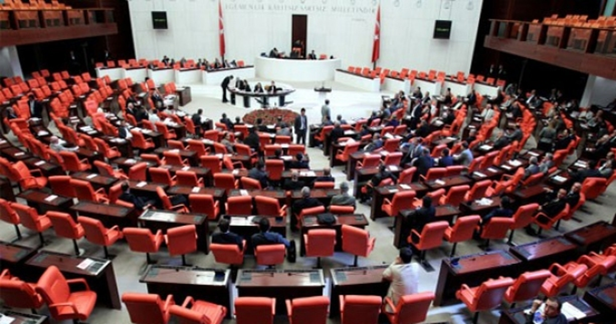 Dershanelerin Kaldırılmasını da İçeren Yasa Tasarısı Genel Kurul\'da