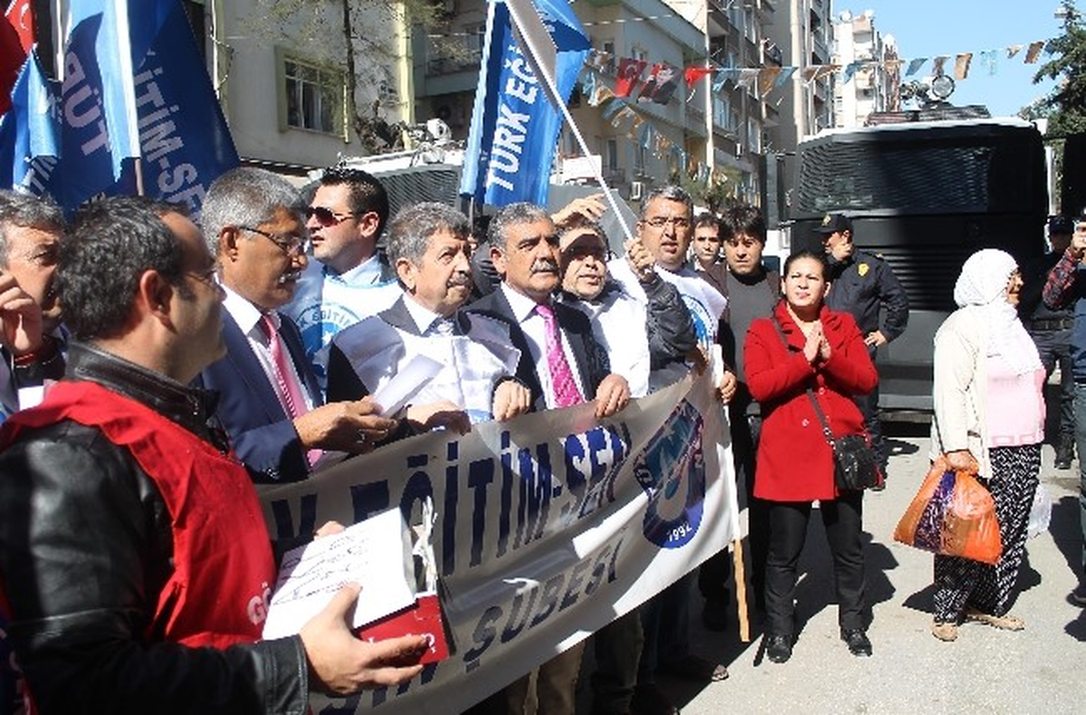 Eğitimcilerden Basın Açıklaması