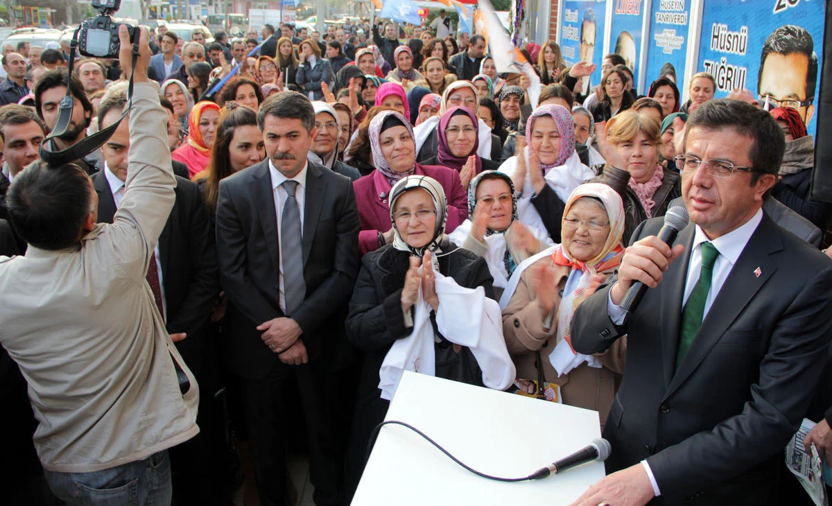 Ekonomi Bakanı Zeybekci, Manisa\'da