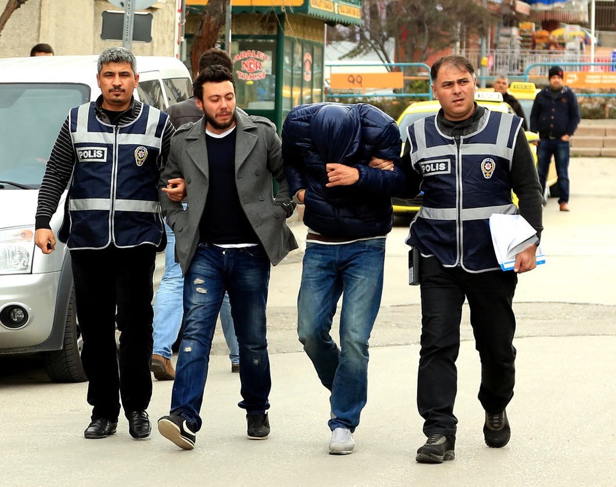 Eskişehir\'de Kavga: 1\'i Ağır 3 Yaralı