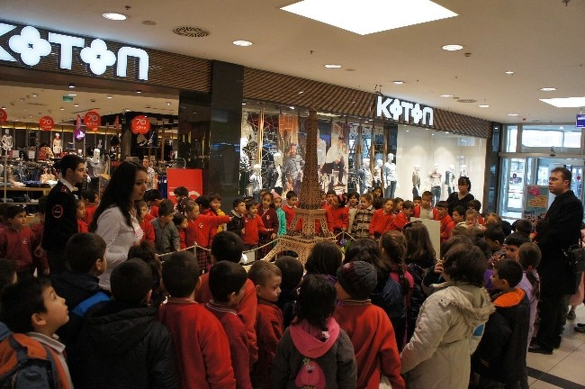 Espark, Öğrencileri Dünya Turuna Çağırıyor