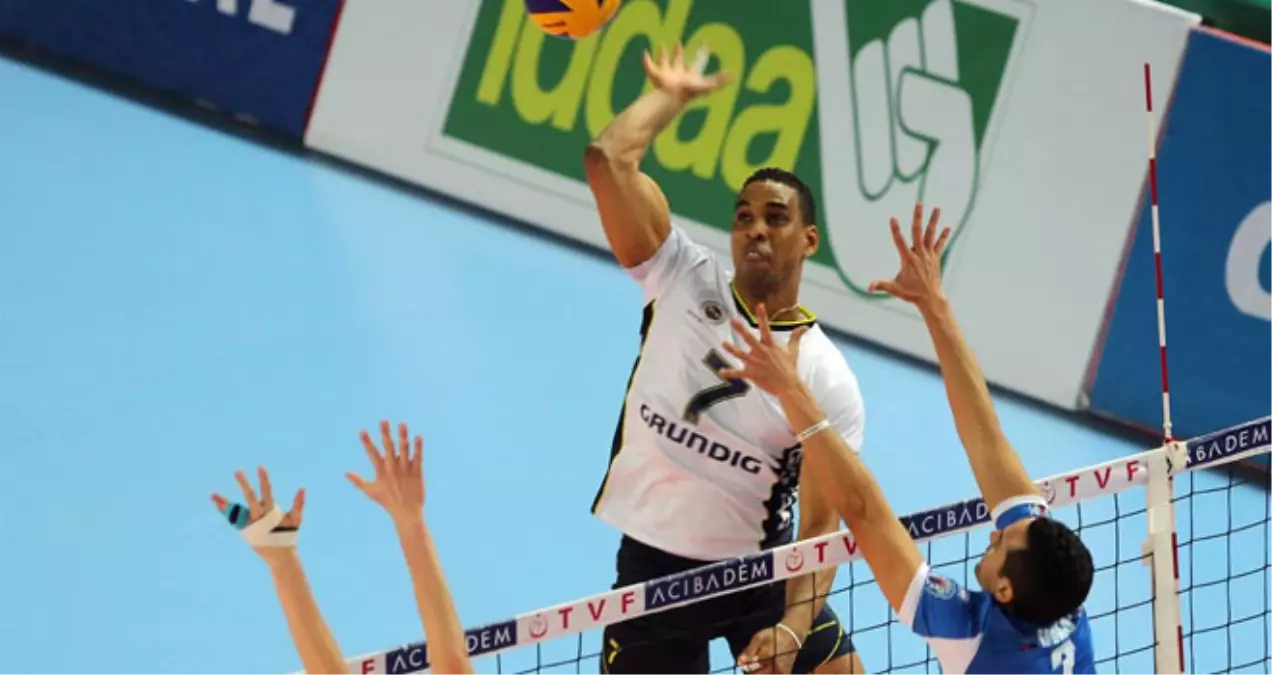 Fenerbahçe Yarı Finale Yükseldi