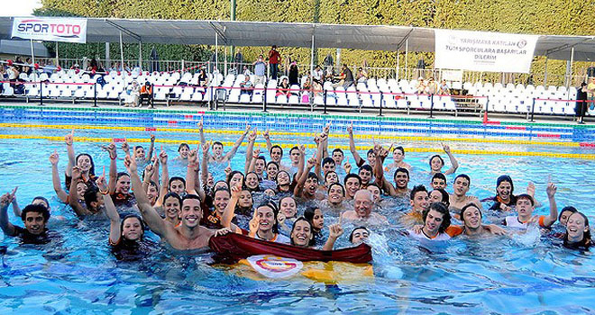 Havuzda Doping Skandalı