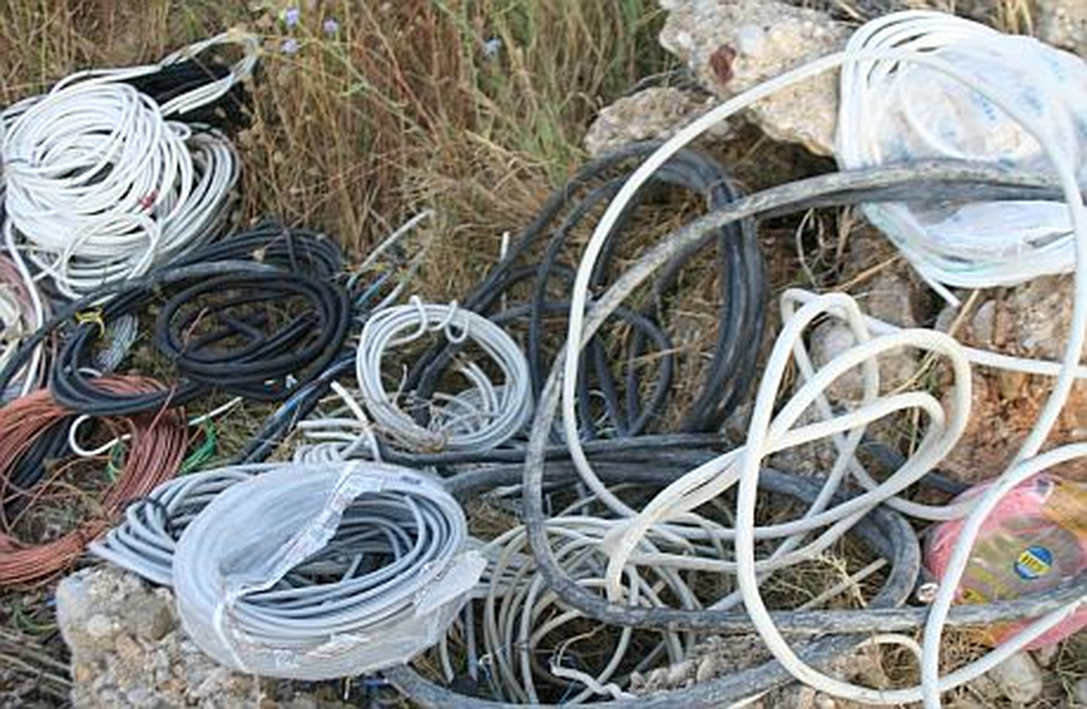Hırsızlar 200 Kilometrelik Kablo Çaldı
