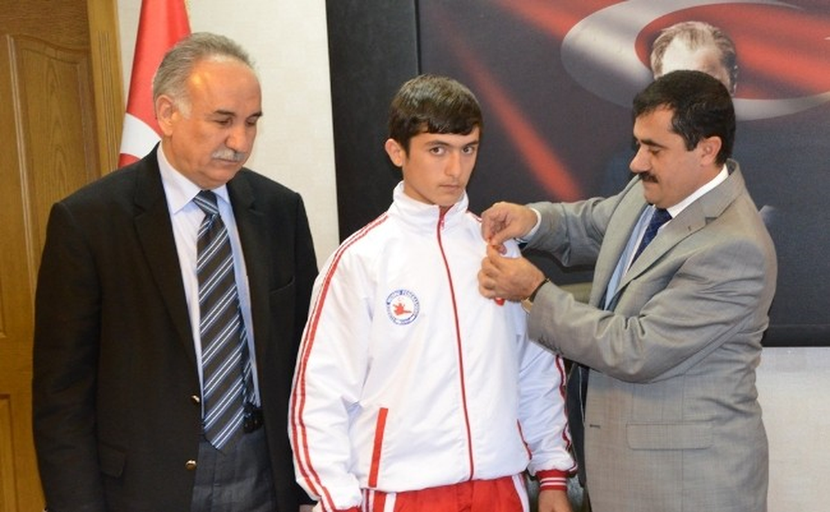 İlci, Balkan Şampiyon Öğrenciyi Ödüllendirdi
