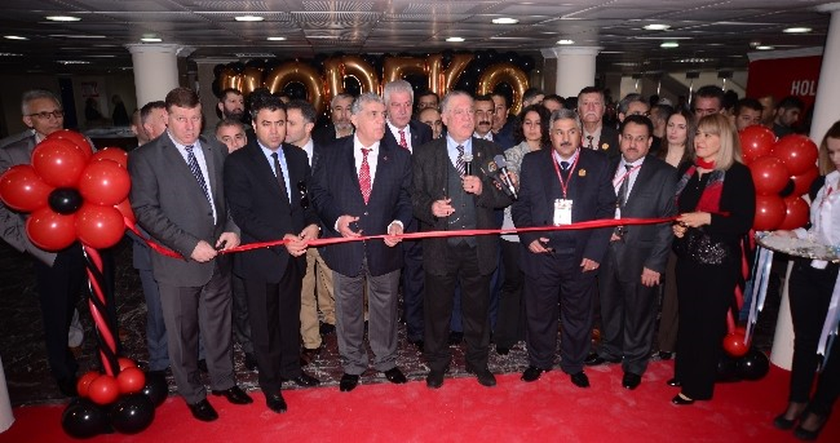İzmir Mobilya Fuarı 25\'inci Kez Kapılarını Açtı