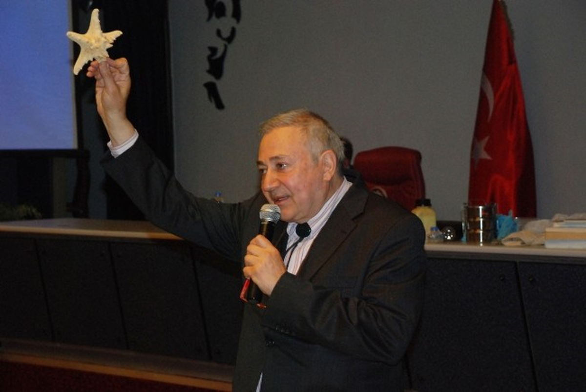 Kayseri Büyükşehir Belediyesinden \'Yaşanabilir Bir Dünya İçin El Ele\' Konulu Konferans