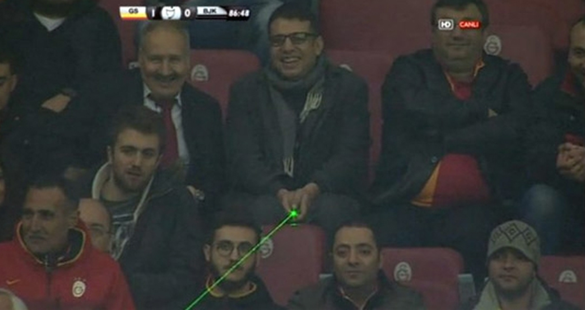 Lazerli\' Taraftar Serbest