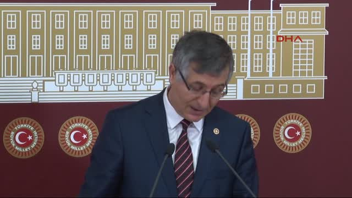 MHP Milletvekili Özcan Yeniçeri, TBMM\'de Basın Toplantısı Düzenledi.