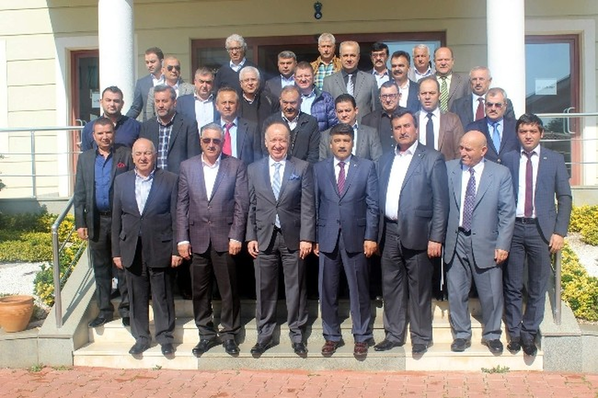MHP\'nin Adayı Çelik, "Biz Şehri Asıl Sahiplerine İade Etmek İçin Geliyoruz"