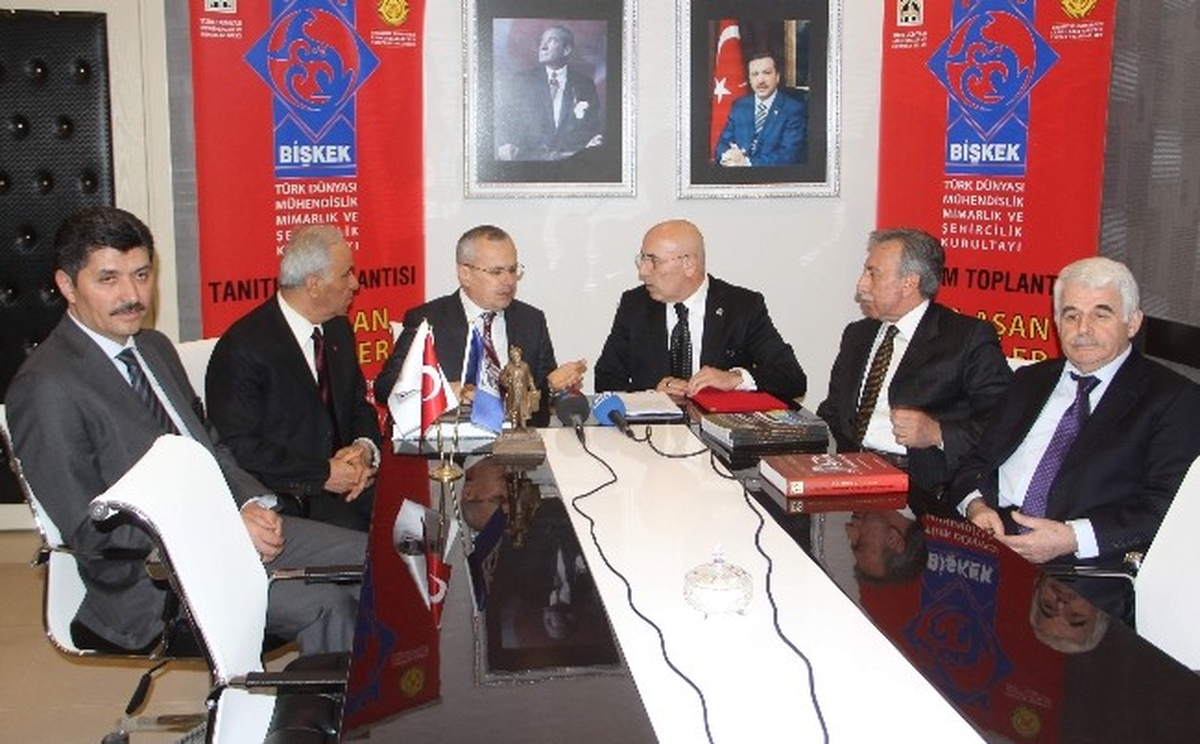 Örnek Şehir Olarak Karabük Türk Dünyası Şehircilik Kurultayında