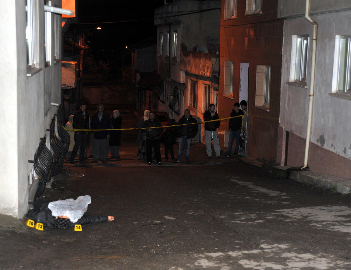 Bursa\'da Tartıştığı Komşusunu Silahla Öldürdüğü İddiası