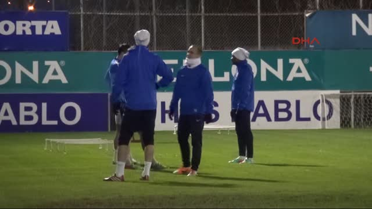 Trabzonspor\'da Mustafa Yumlu ve Bosingwa Salonda Çalıştı