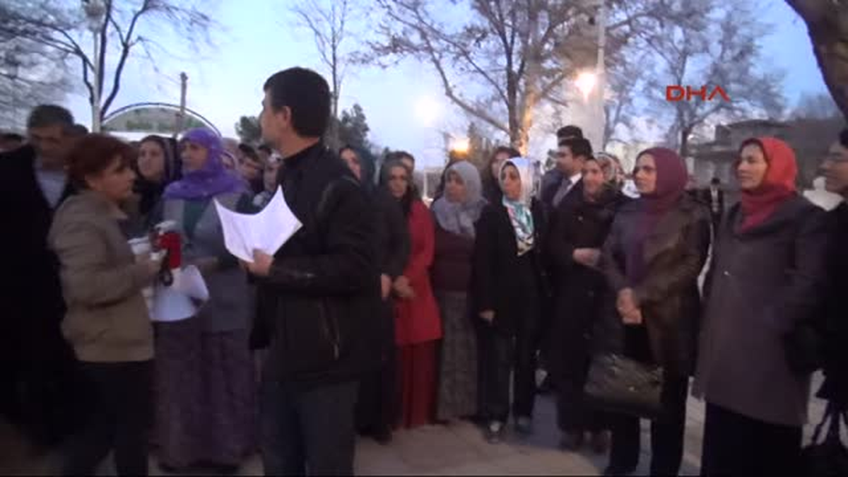 Urla\'daki HDP Binasına Saldırı, Gaziantep\'te Protesto Edildi