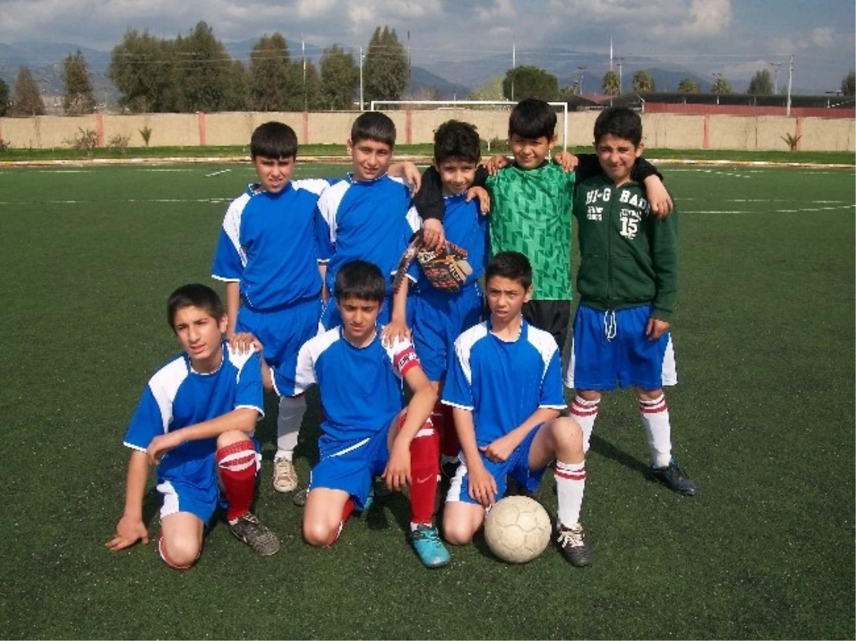 Yavuz Selimli Futbolcular Turnuvada Tüm Rakiplerini Eledi
