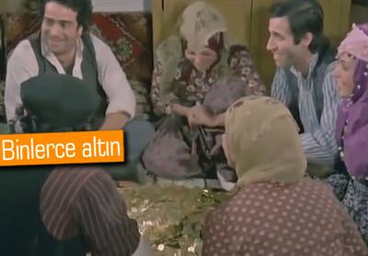 Yolda Gezerken Bir Kutu Altın Buldular