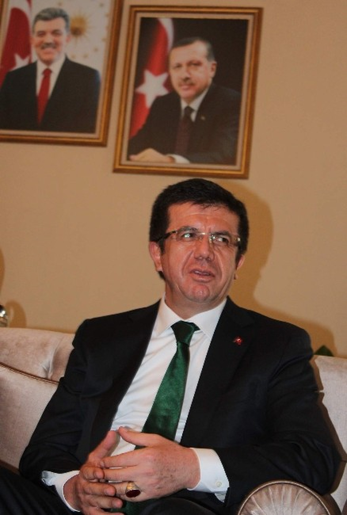 Zeybekci\'den Kaset Değerlendirmesi