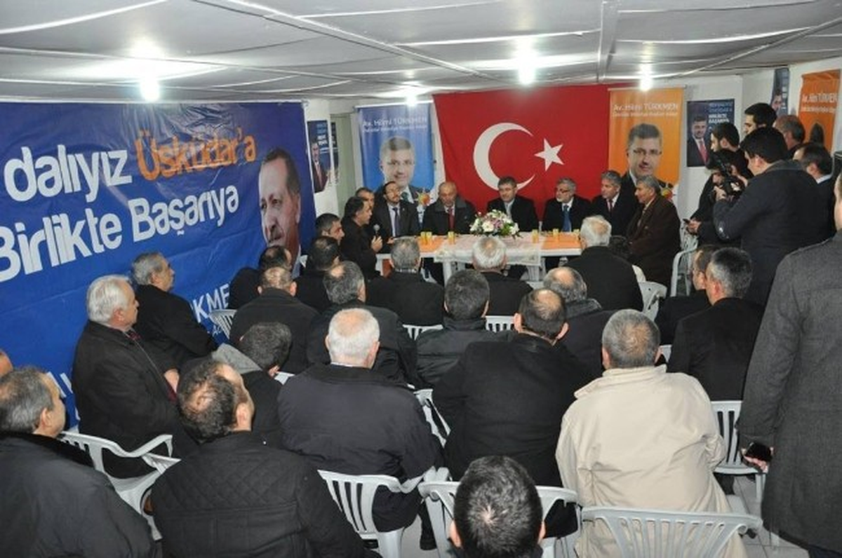 Ak Partili Hilmi Türkmen, Üsküdarlı Kadınlarla Bir Araya Geldi