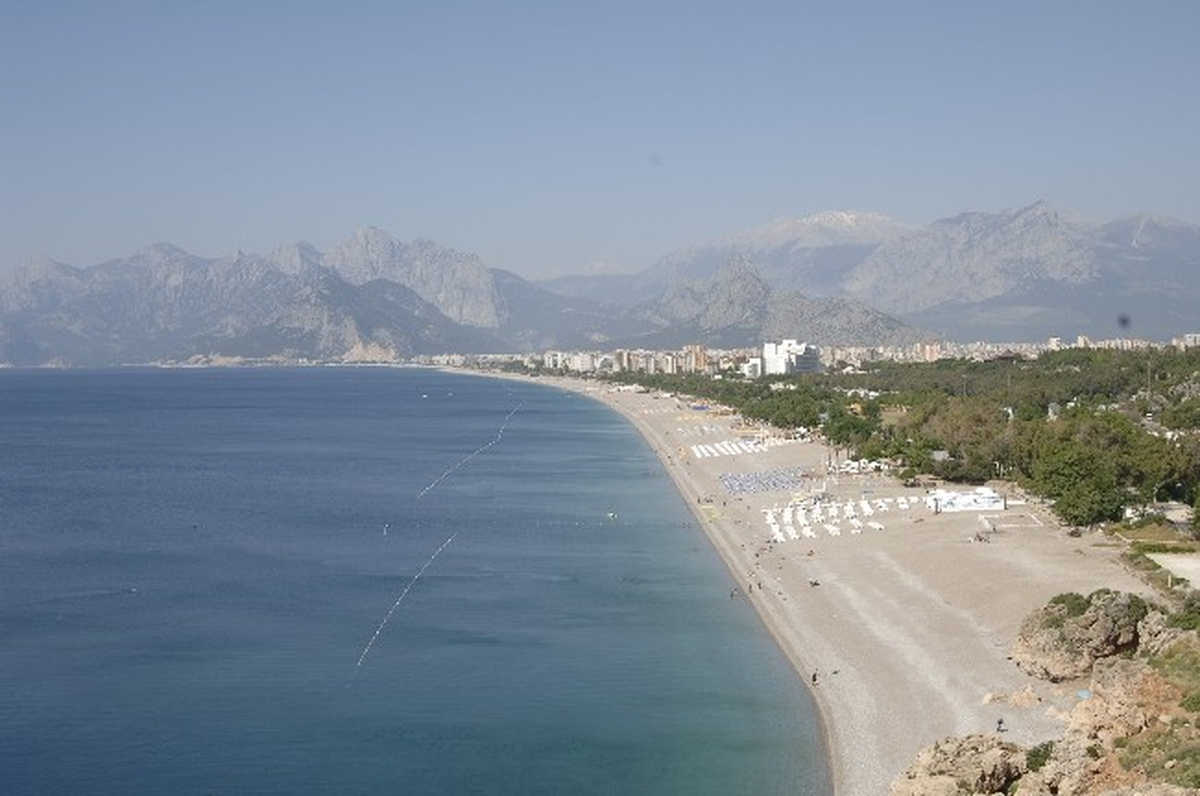 Antalya, Sahiline Sahip Çıkıyor" Eylemi