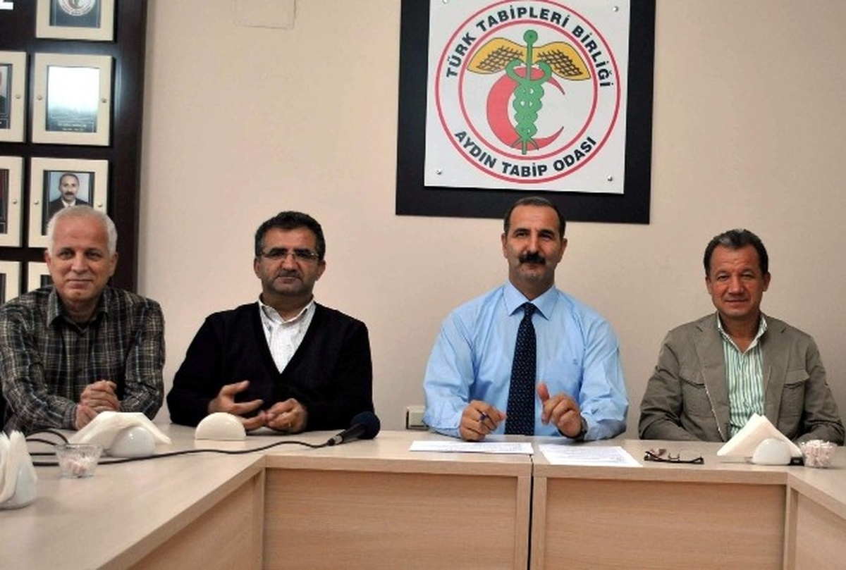 Aydınlı Tabiplerden İzmir\'deki Asistanlara Destek